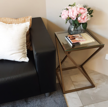 Load image into Gallery viewer, Savan Side Table